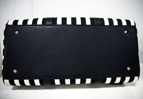 Lightweight Fly knitted Durable Travel Bag, Travel with Style.